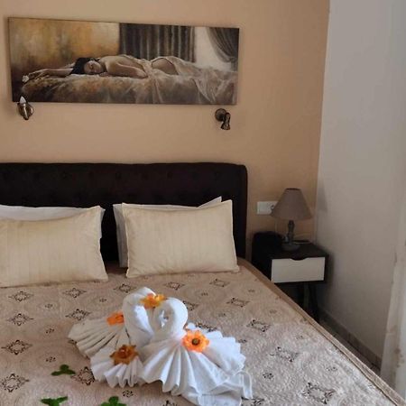 Golden Sun Apartments Rodhákinon Ngoại thất bức ảnh