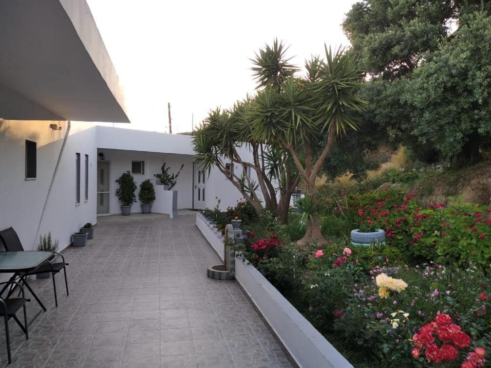 Golden Sun Apartments Rodhákinon Ngoại thất bức ảnh