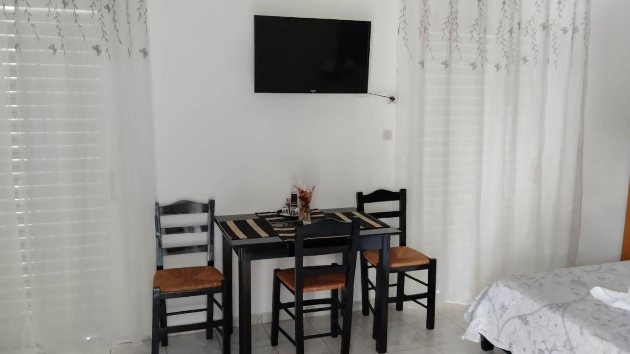 Golden Sun Apartments Rodhákinon Ngoại thất bức ảnh