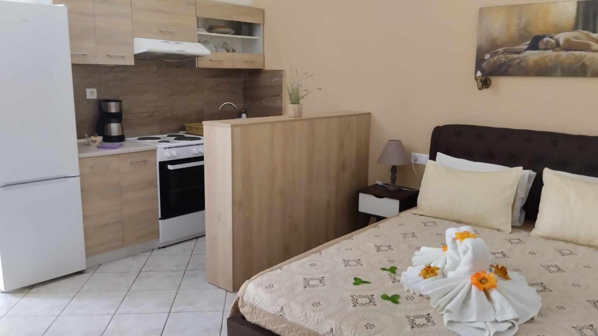 Golden Sun Apartments Rodhákinon Ngoại thất bức ảnh